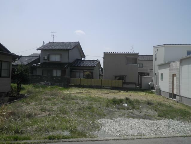 魚津市経田中町